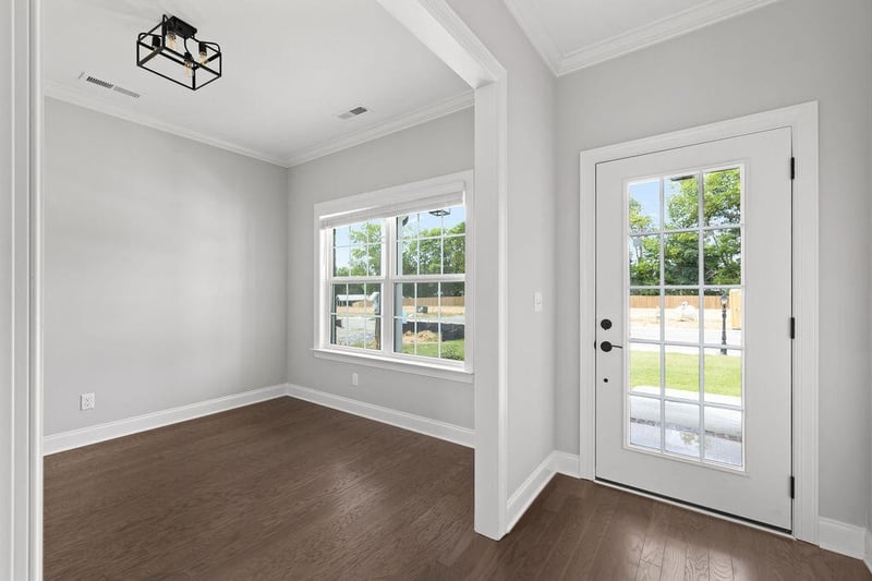 385 Winchester Dr, Fort Oglethorpe, GA 30742