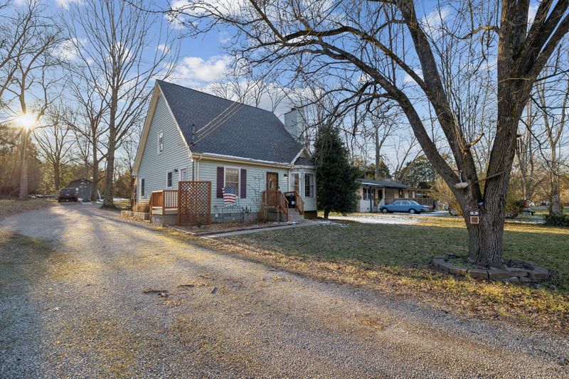 208 Paradise Dr, Mount Juliet, TN 37122