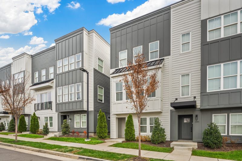 2083 Edison Park Ln, Nashville, TN 37209