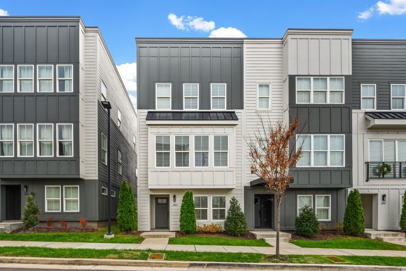 2083 Edison Park Ln, Nashville, TN 37209