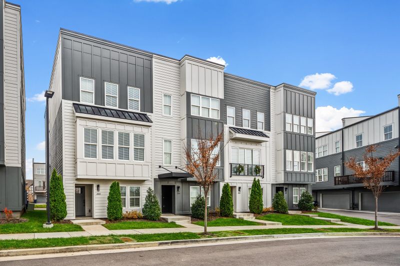 2083 Edison Park Ln, Nashville, TN 37209