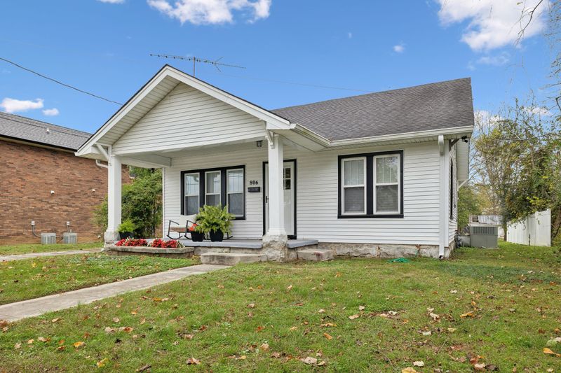 806 Main St N, Carthage, TN 37030