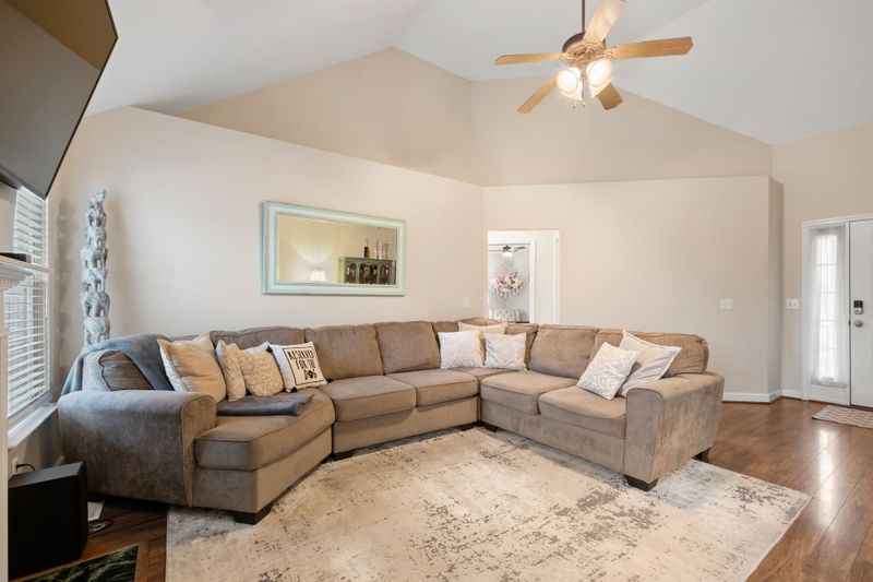 5008 War Admiral Ct, Mount Juliet, TN 37122