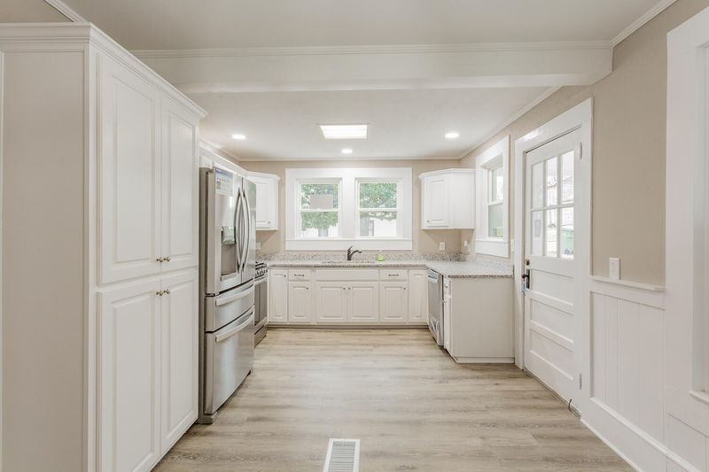302 W Fort St, Chatsworth, GA 30705