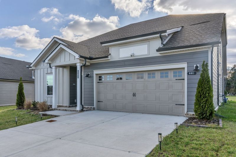 687 Castle Rd, Mount Juliet, TN 37122