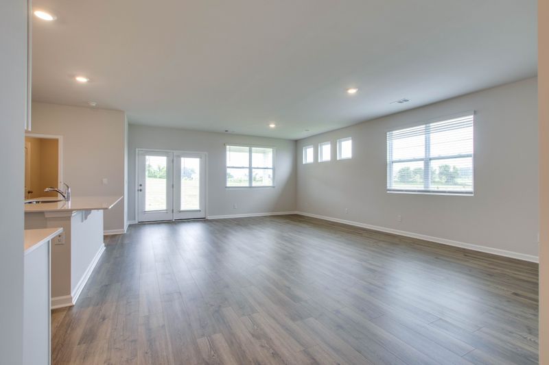 6906 Japonica Ln, White House, TN 37188