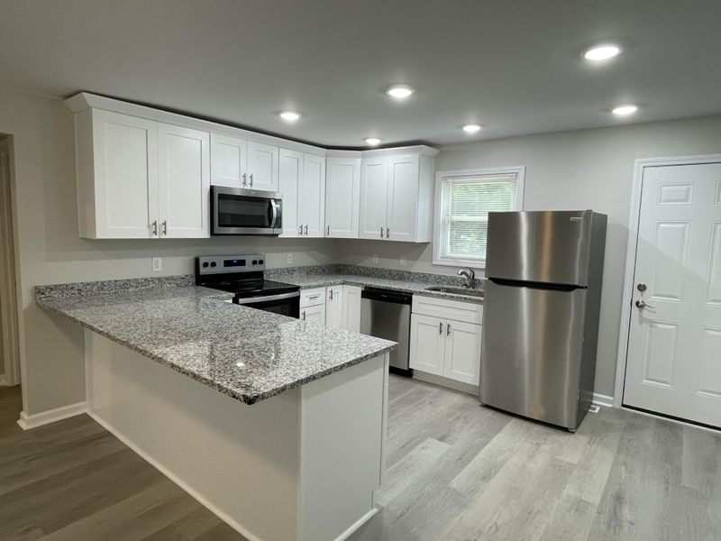 310 Hammontree Dr, La Fayette, GA 30728