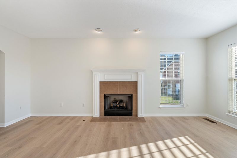 102 Polk Ct, Hendersonville, TN 37075