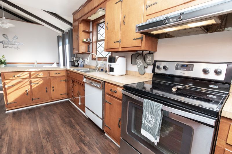 1035 Bledsoe St, Westmoreland, TN 37186