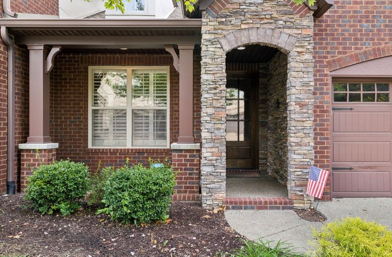 129 Village Cir, Lebanon, TN 37087