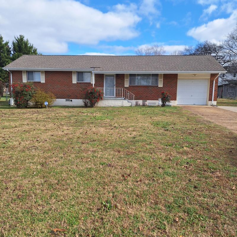 86 Elaine Cir, Fort Oglethorpe, GA 30742