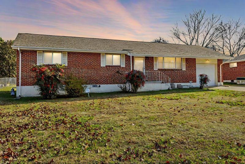 86 Elaine Cir, Fort Oglethorpe, GA 30742