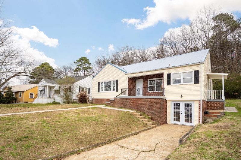 220 Beech St, Rossville, GA 30741