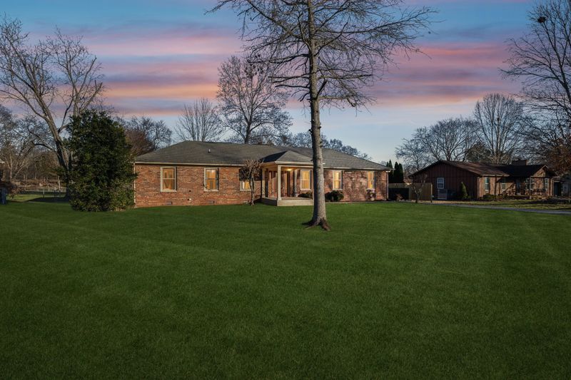 7012 Timberlake Dr, Murfreesboro, TN 37129