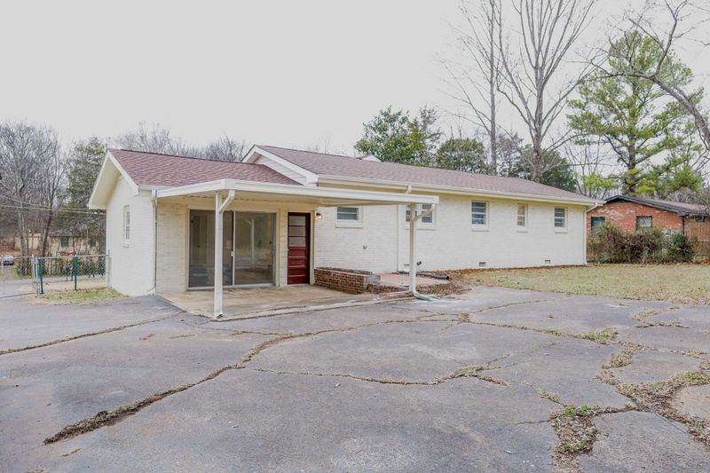 306 Jean Dr, La Vergne, TN 37086