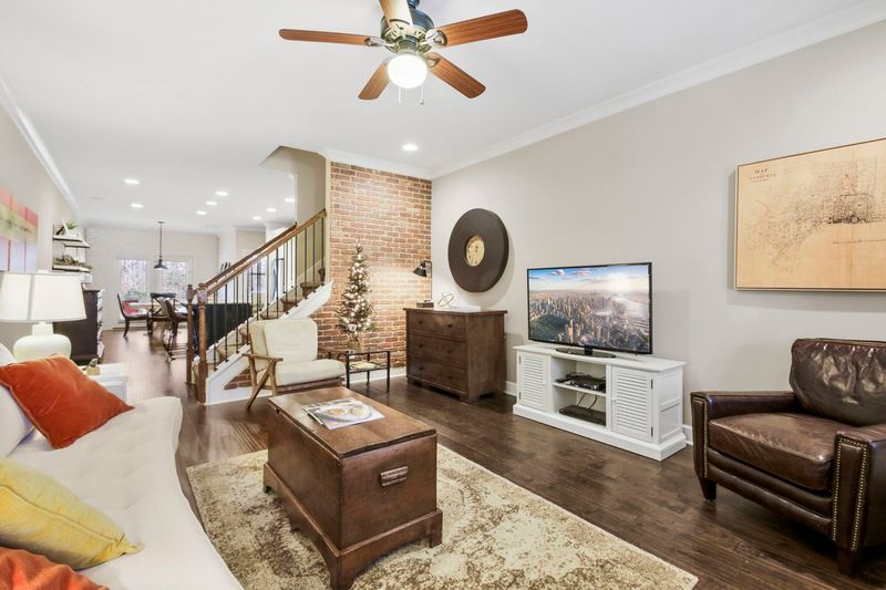 1584 Hampshire Pl, Thompsons Station, TN 37179