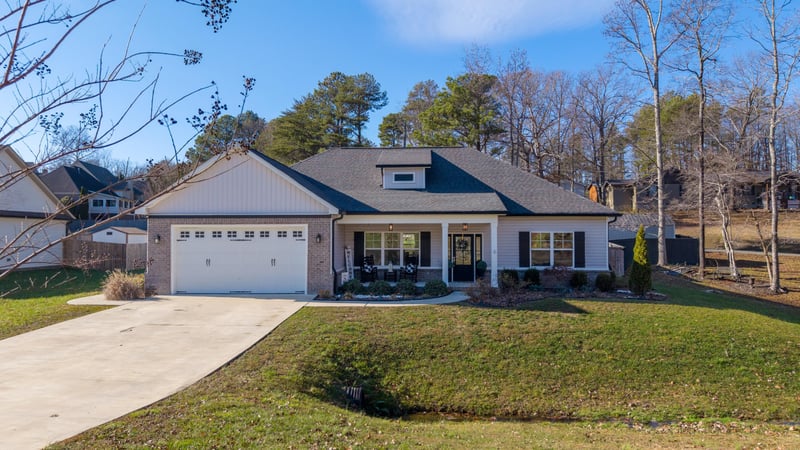 42 Homeplace Dr, Tunnel Hill, GA 30755