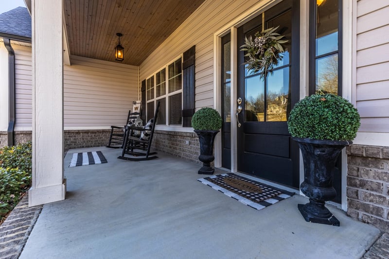 42 Homeplace Dr, Tunnel Hill, GA 30755