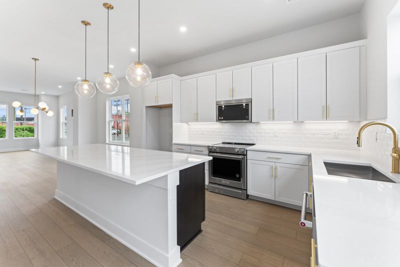 328 Hutcherson Al, Nashville, TN 37209
