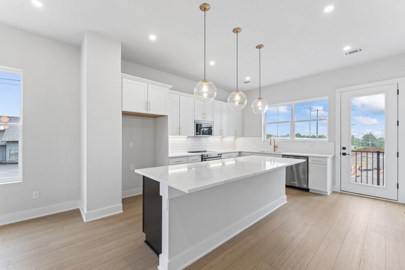 328 Hutcherson Al, Nashville, TN 37209
