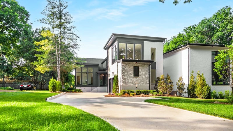 1152 Sewanee Rd, Nashville, TN 37220
