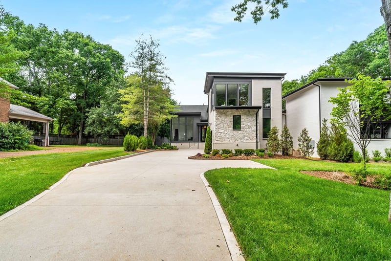 1152 Sewanee Rd, Nashville, TN 37220