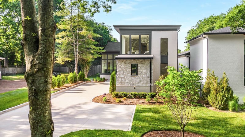 1152 Sewanee Rd, Nashville, TN 37220