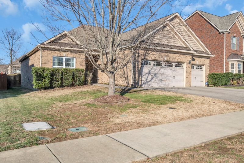 347 Meandering Dr, Lebanon, TN 37090