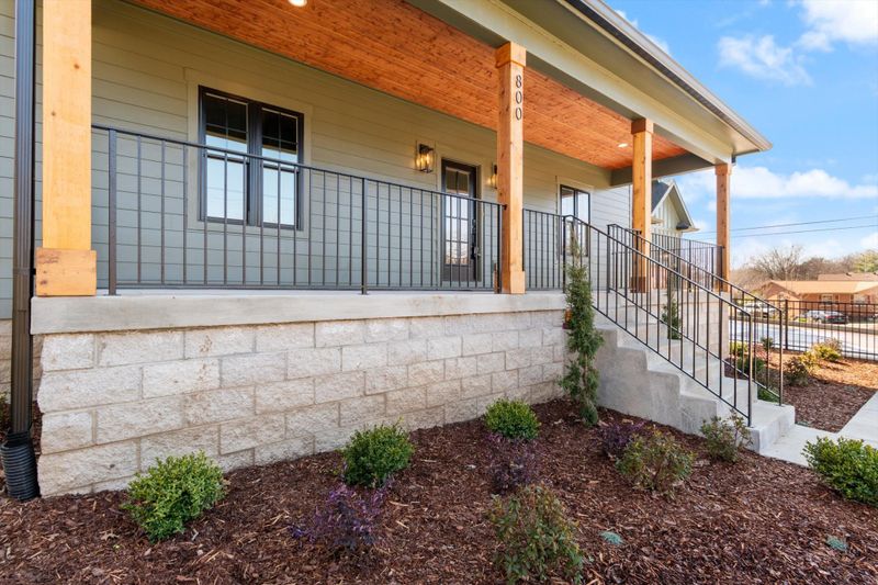 800 Crockett St, Nashville, TN 37207