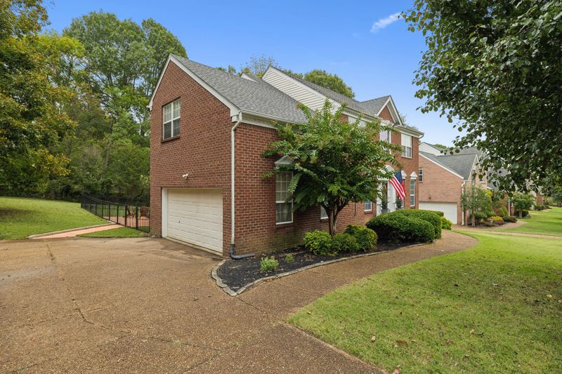 205 Spy Glass Way, Hendersonville, TN 37075