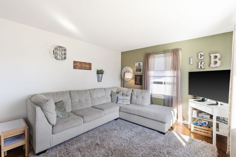 1024 Edgewood Dr, Gallatin, TN 37066