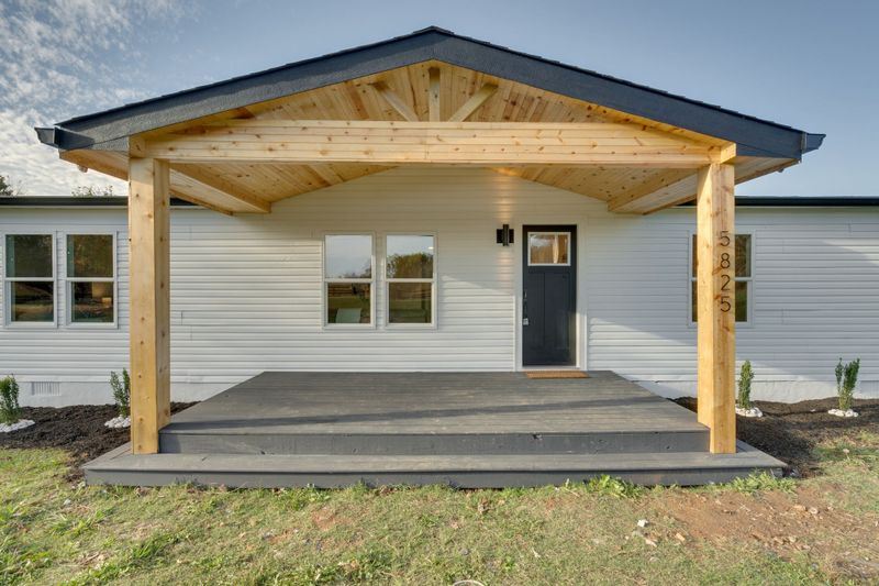 5825 Green Rd, Springfield, TN 37172