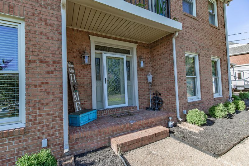 137 Hedgelawn Dr, Hendersonville, TN 37075