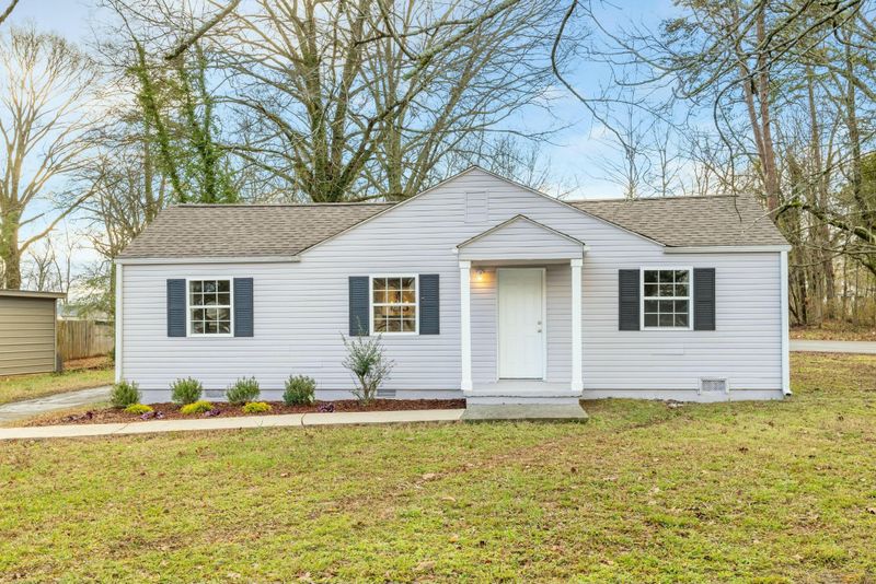146 W State Line Rd, Rossville, GA 30741