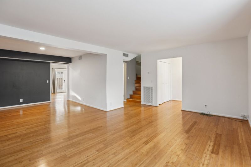 6908 Highland Park Dr, Nashville, TN 37205
