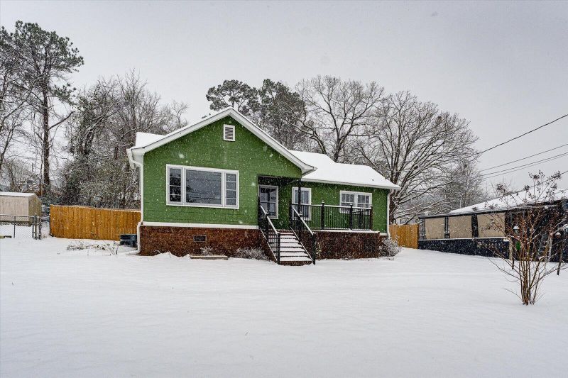 1207 Poole St, Rossville, GA 30741