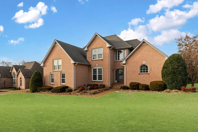 126 Wyncrest Way, Hendersonville, TN 37075