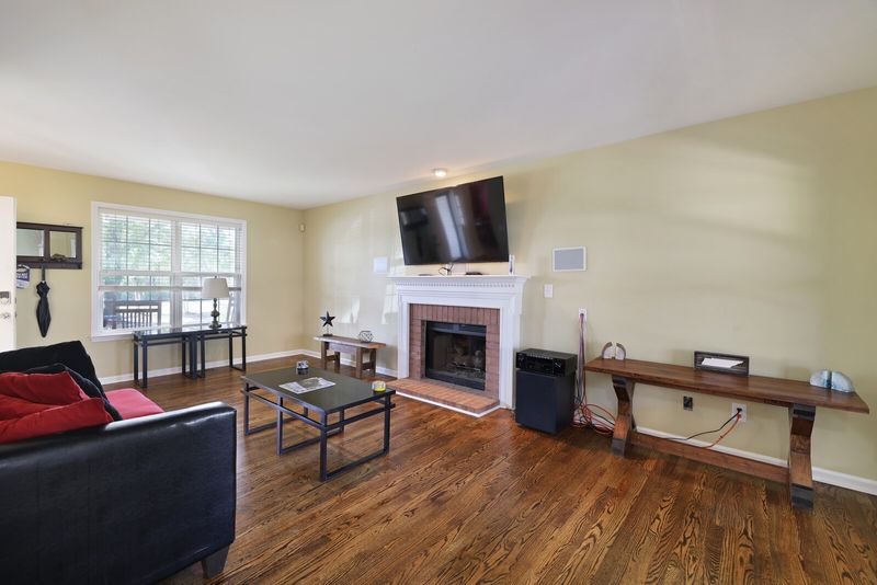 1128 Carriage Park Dr, Franklin, TN 37064