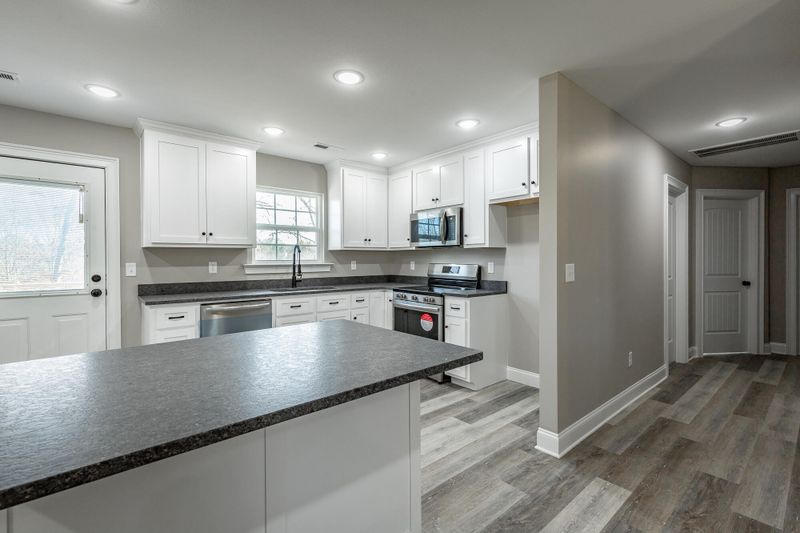 152 Kathy Dr, Chickamauga, GA 30707