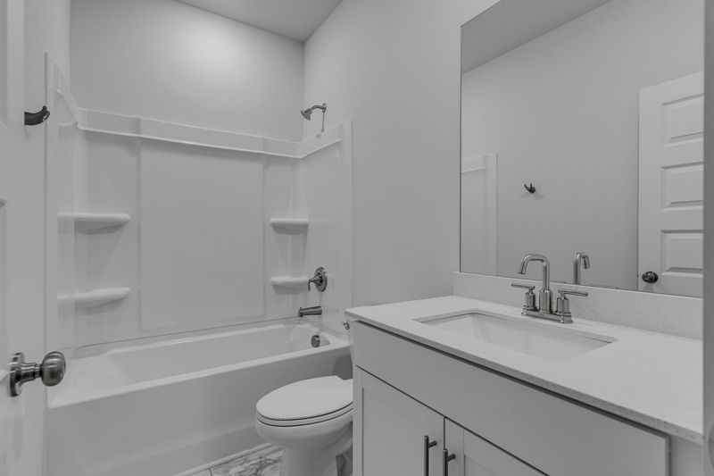 810 Nightingale Ave, Hendersonville, TN 37075