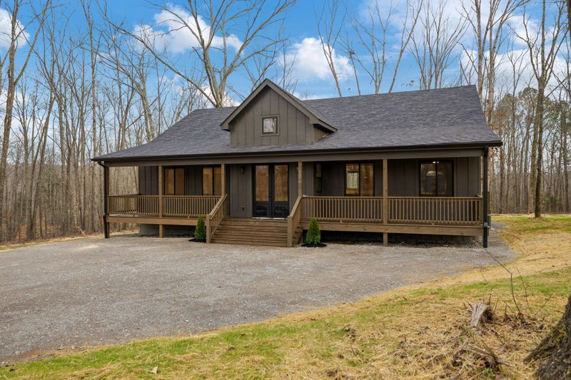 6376 Old Natchez Trce, Santa Fe, TN 38482
