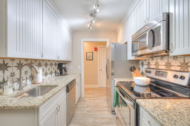 4425 Westlawn Dr #B103, Nashville, TN 37209