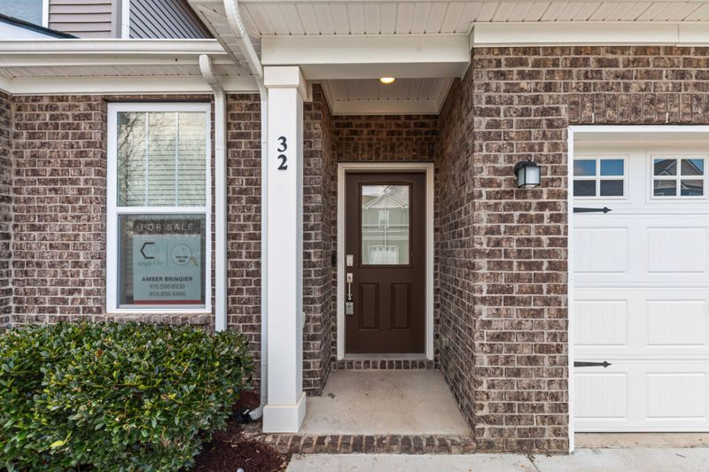 32 Torrey Pines Ln, Lebanon, TN 37087