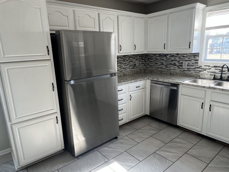 1009 E Evelyn Ct, Portland, TN 37148
