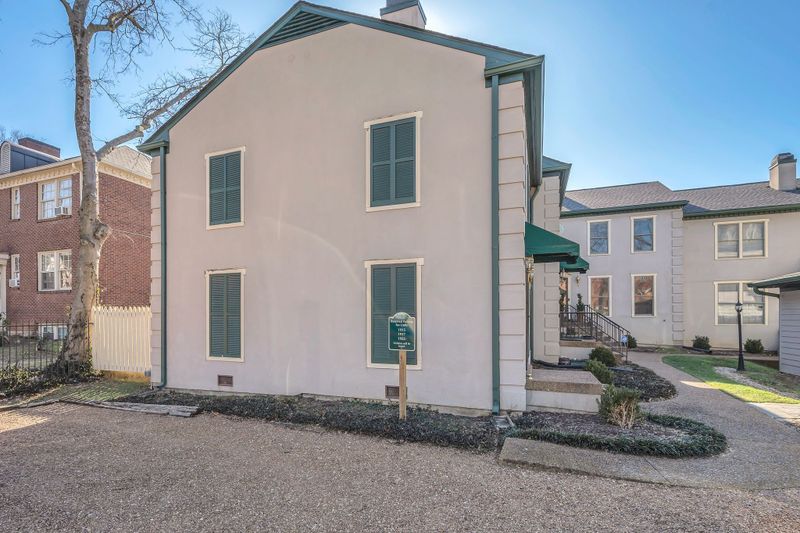 1915 Capers Ave, Nashville, TN 37212
