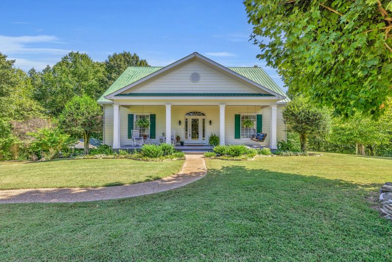 3893 Perkins Rd, Thompsons Station, TN 37179