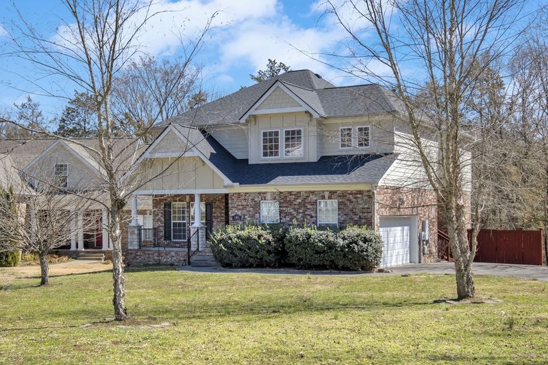 3905 Signature Ct, Smyrna, TN 37167