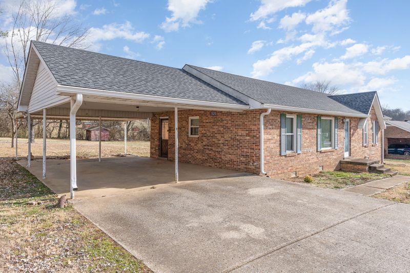 525 Hillside Ln, Gallatin, TN 37066