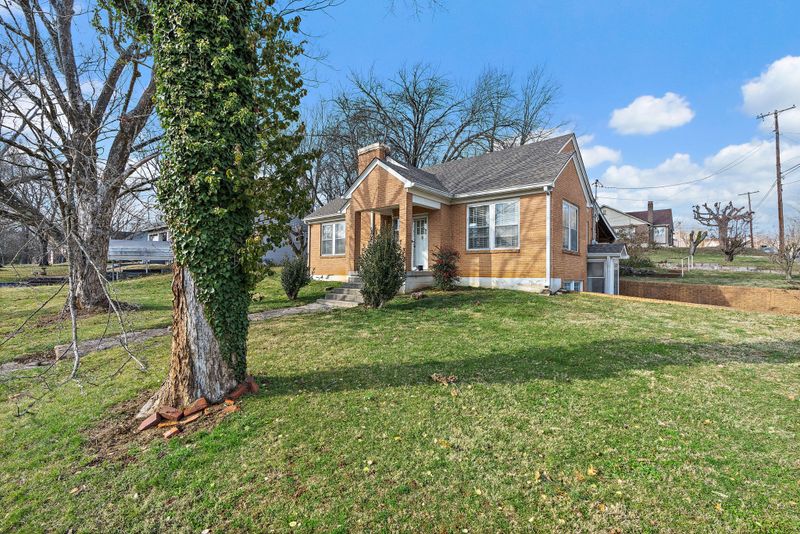 415 6th Ave, Columbia, TN 38401