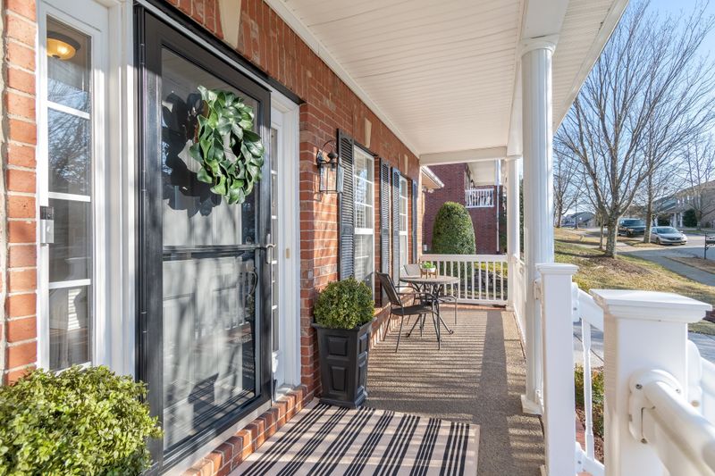 1126 Waverly Pl, Franklin, TN 37067